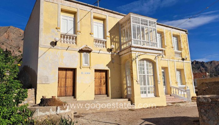 Te koop - Huis - Finca - Cortijo - Orihuela - Orihuela Centro