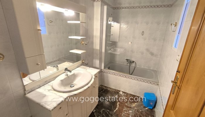 Te koop - Huis - Stadswoning - Sax - Sax Centro