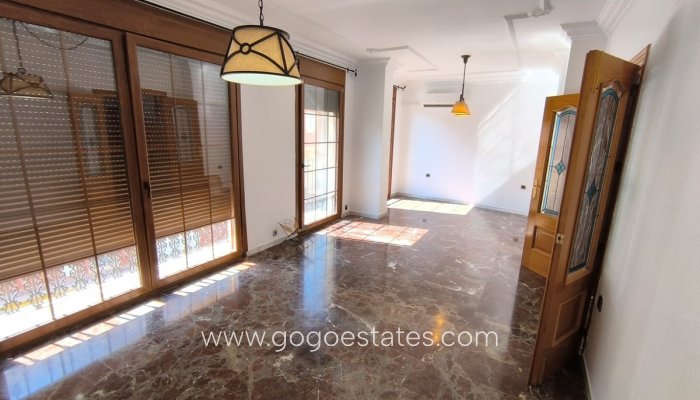 Te koop - Huis - Stadswoning - Sax - Sax Centro