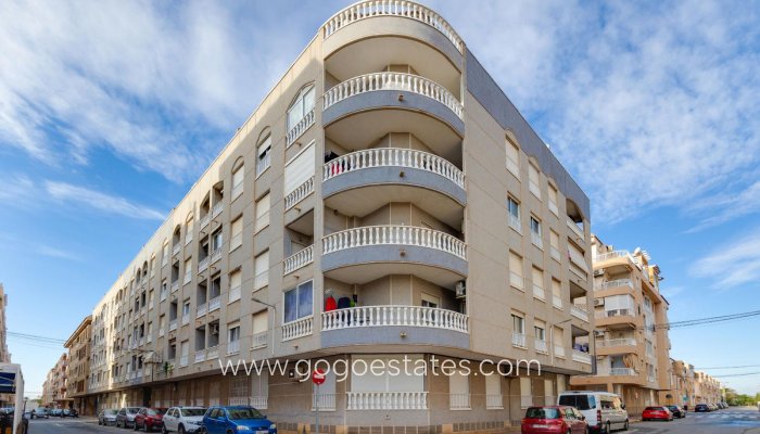 Te koop - Appartement - Appartement op de middelste verdieping - Torrevieja - Torrevieja Centro