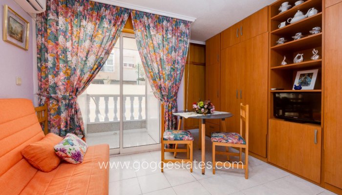 Te koop - Appartement - Appartement op de middelste verdieping - Torrevieja - Torrevieja Centro