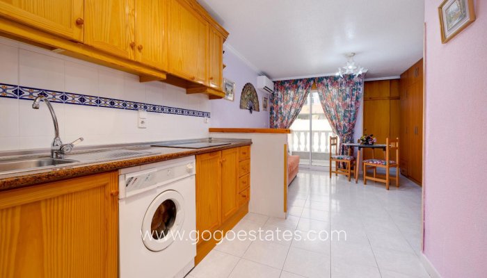 Te koop - Appartement - Appartement op de middelste verdieping - Torrevieja - Torrevieja Centro