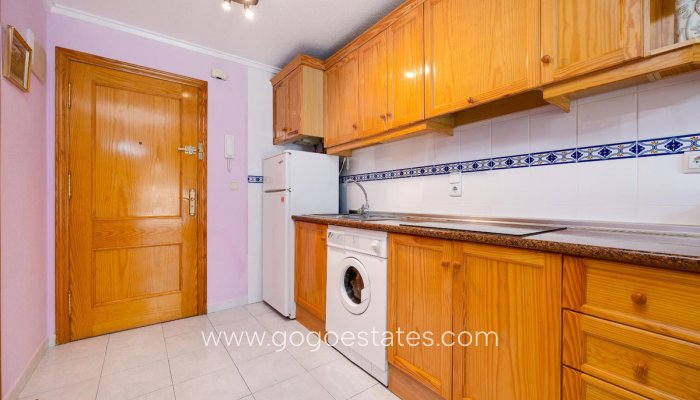 Te koop - Appartement - Appartement op de middelste verdieping - Torrevieja - Torrevieja Centro