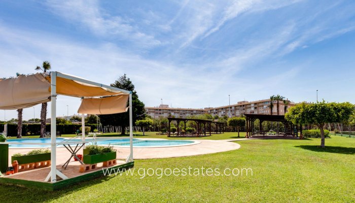 Te koop - Huis - Bungalow - Alicante - Parque de las Naciones