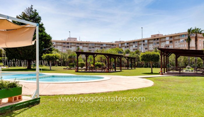Te koop - Huis - Bungalow - Alicante - Parque de las Naciones