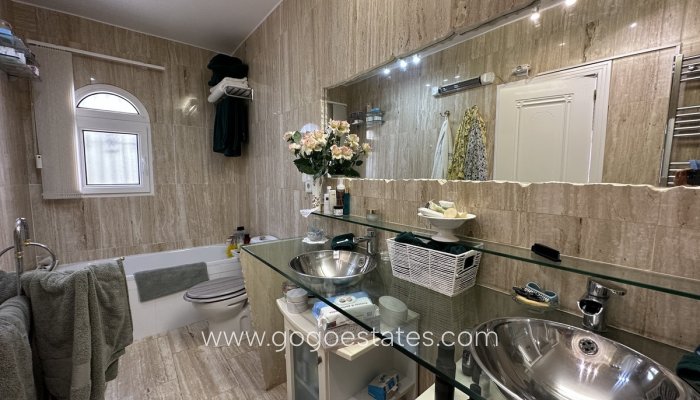 Te koop - Huis - Vrijstaande Villa - Orihuela - Villamartin