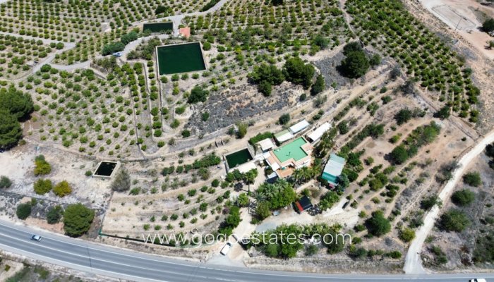 Te koop - Huis - Finca - Cortijo - La Nucía - Cautivador