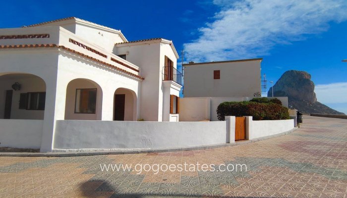Te koop - Huis - Vrijstaande Villa - Calpe - Calpe Centro