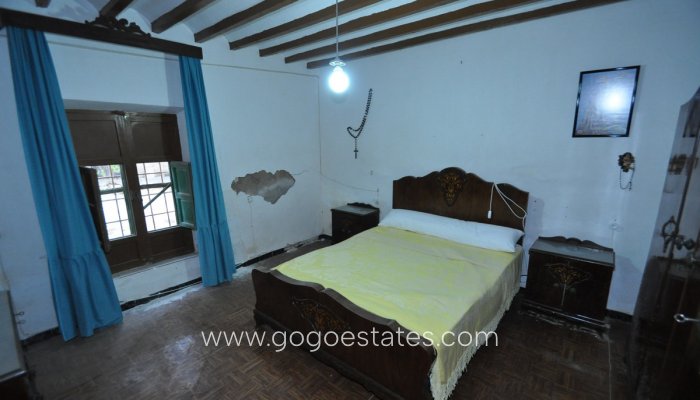 Te koop - Huis - Stadswoning - Pinoso - Pinoso Centro