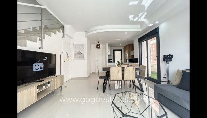 Te koop - Huis - Vrijstaande Villa - Orihuela - Villamartin