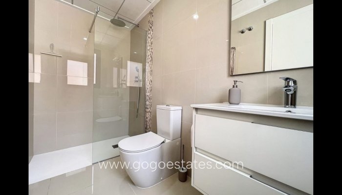 Te koop - Huis - Vrijstaande Villa - Orihuela - Villamartin