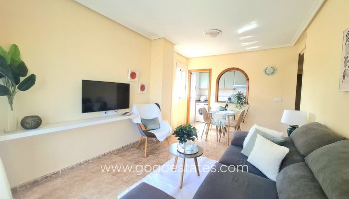Resale - Apartment - Middle Floor Apartment - Torrevieja - Torrevieja Centro