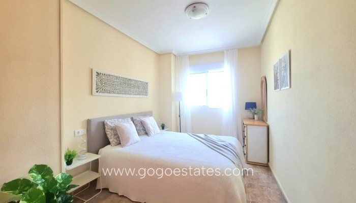 Resale - Apartment - Middle Floor Apartment - Torrevieja - Torrevieja Centro