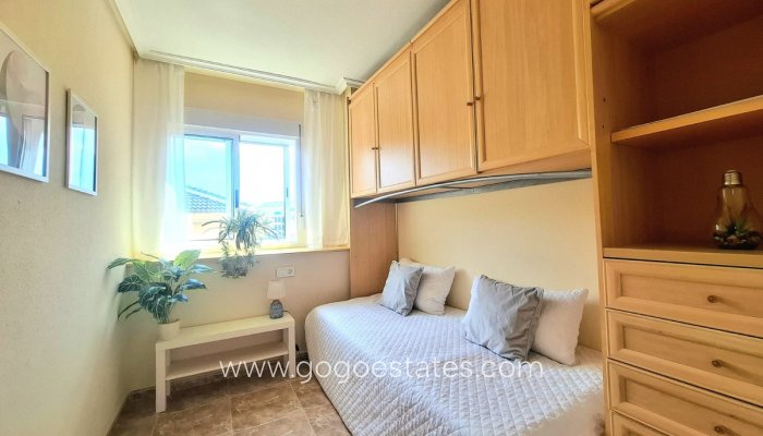 Resale - Apartment - Middle Floor Apartment - Torrevieja - Torrevieja Centro