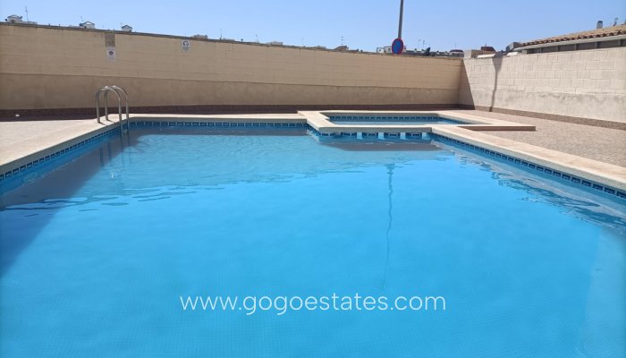 Resale - Apartment - Middle Floor Apartment - Torrevieja - Torrevieja Centro