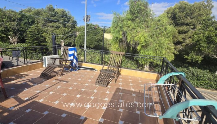 Te koop - Huis - Halfvrijstaande woning - Torrevieja - Torrevieja Centro