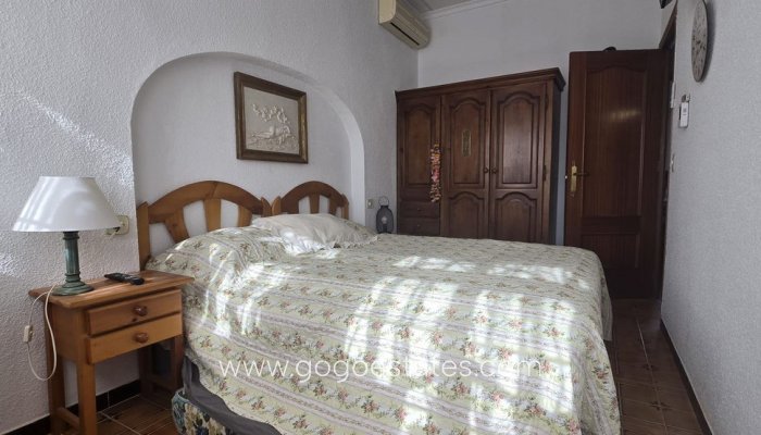 Te koop - Huis - Halfvrijstaande woning - Torrevieja - Torrevieja Centro
