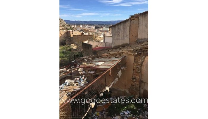 Te koop - Perceel - Land - Onil - Onil Centro