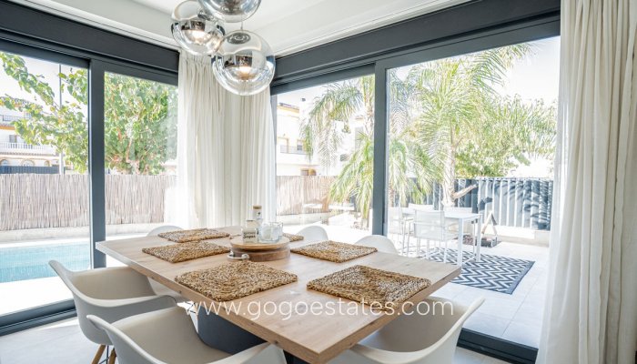 Te koop - Huis - Vrijstaande Villa - San Fulgencio - San Fulgencio Centro