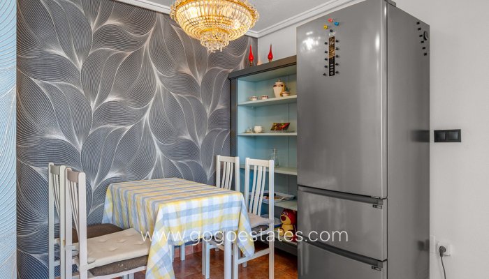 Te koop - Appartement - Appartement op de middelste verdieping - Torrevieja - Torrevieja Centro