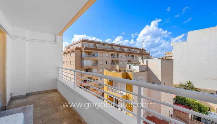 Te koop - Appartement - Appartement op de middelste verdieping - Torrevieja - Torrevieja Centro