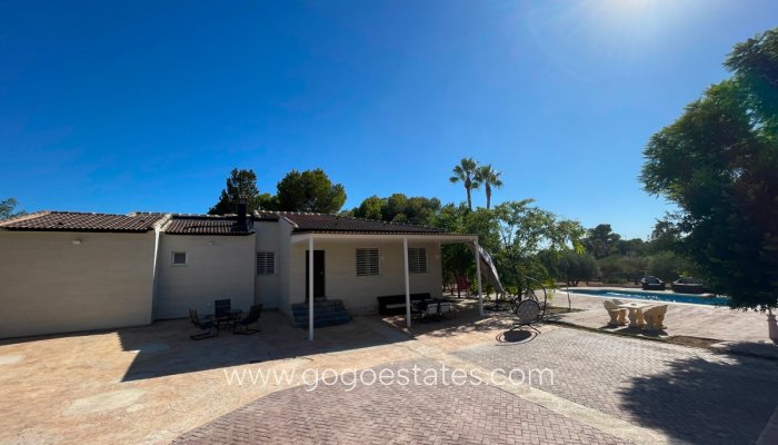 Te koop - Huis - Vrijstaande Villa - Elche - Elche Centro