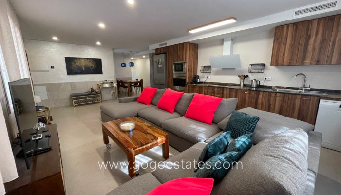 Te koop - Huis - Vrijstaande Villa - Elche - Elche Centro