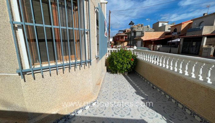 Resale - House - Townhouse - Jacarilla