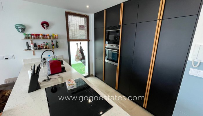 Te koop - Huis - Vrijstaande Villa - Alicante - Dolores Centro