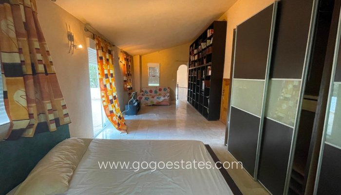 Te koop - Huis - Finca - Cortijo - Albatera - Albatera Centro