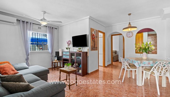 Te koop - Huis - Vrijstaande Villa - Torrevieja - Torrevieja Centro