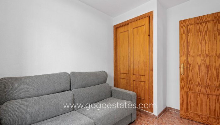 Te koop - Huis - Vrijstaande Villa - Torrevieja - Torrevieja Centro