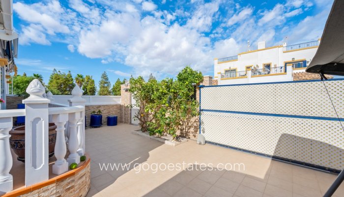 Te koop - Huis - Vrijstaande Villa - Torrevieja - Torrevieja Centro