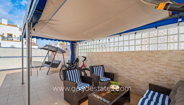 Te koop - Huis - Vrijstaande Villa - Torrevieja - Torrevieja Centro