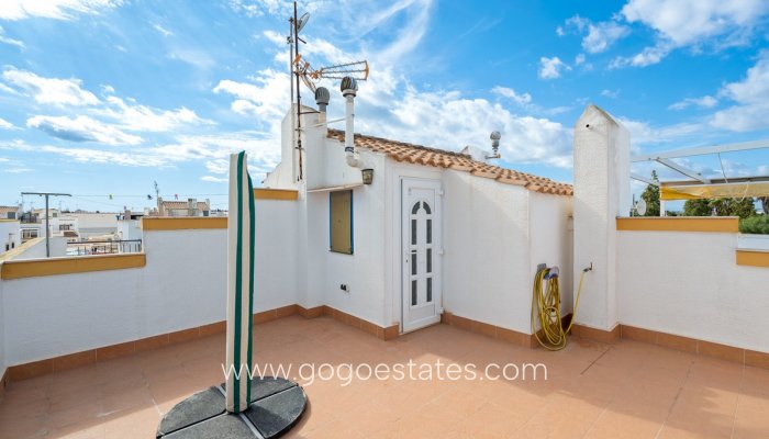 Te koop - Huis - Vrijstaande Villa - Torrevieja - Torrevieja Centro