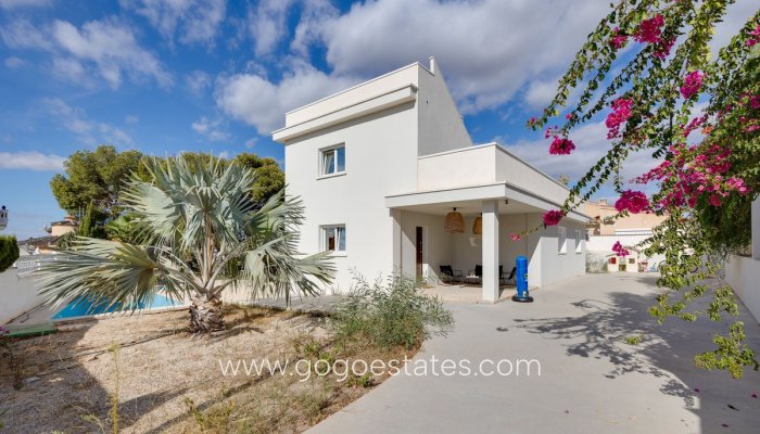 Te koop - Huis - Vrijstaande Villa - Rojales - Ciudad Quesada