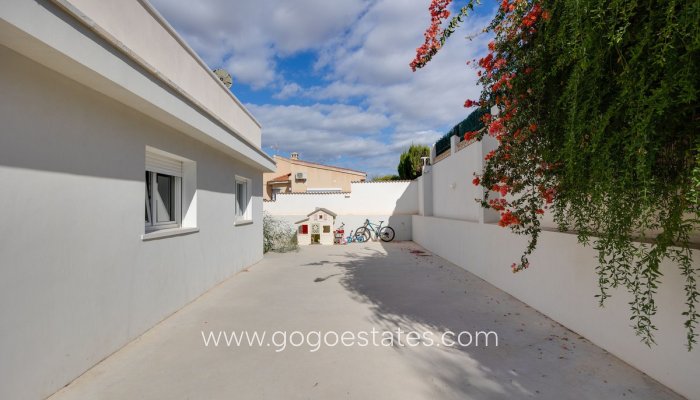 Te koop - Huis - Vrijstaande Villa - Rojales - Ciudad Quesada