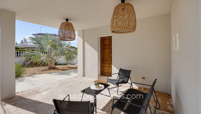 Te koop - Huis - Vrijstaande Villa - Rojales - Ciudad Quesada