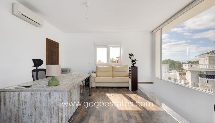 Te koop - Huis - Vrijstaande Villa - Rojales - Ciudad Quesada