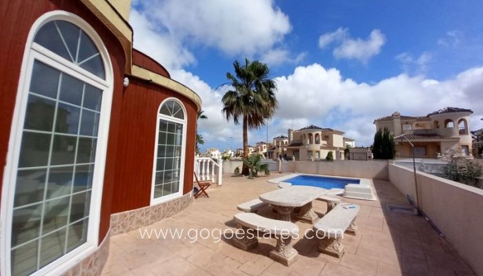 Te koop - Huis - Vrijstaande Villa - Pilar De La Horadada - Pilar de la Horadada Centro