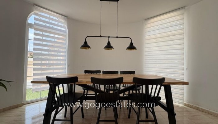 Te koop - Huis - Vrijstaande Villa - Pilar De La Horadada - Pilar de la Horadada Centro