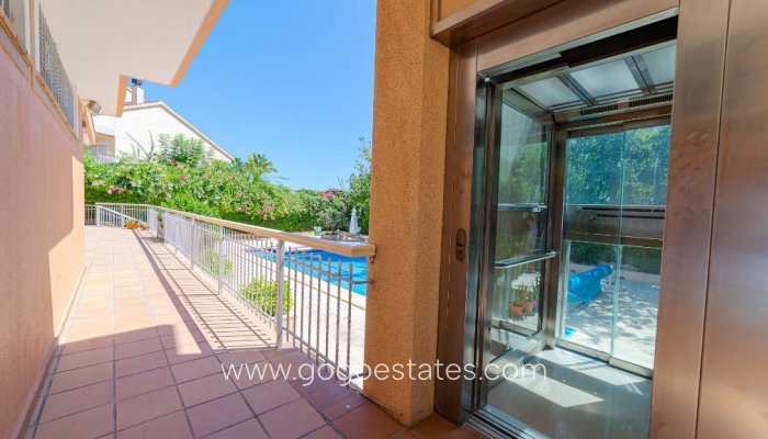 Te koop - Huis - Vrijstaande Villa - Orihuela - Campoamor