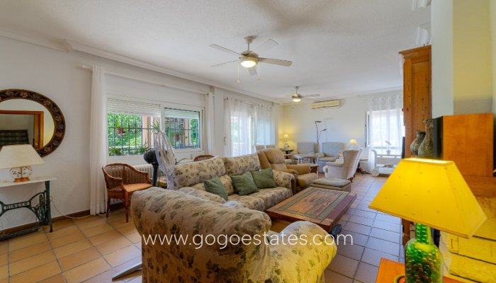 Te koop - Huis - Vrijstaande Villa - Orihuela - Campoamor