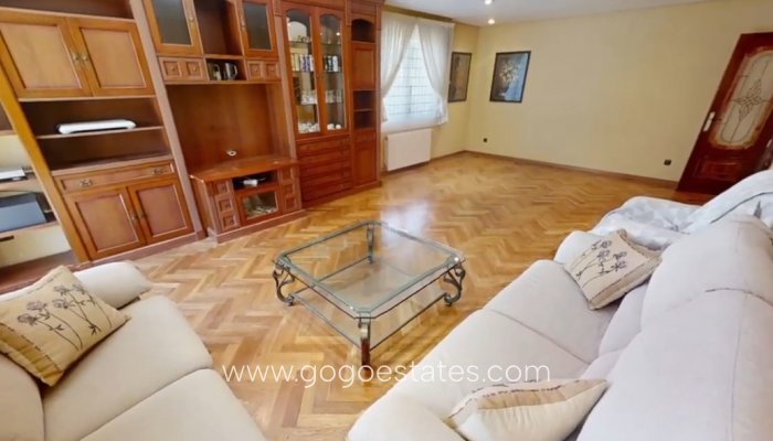 Te koop - Huis - Vrijstaande Villa - Elda - Elda Centro