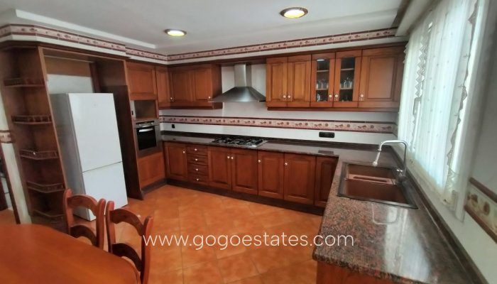 Te koop - Huis - Vrijstaande Villa - Elda - Elda Centro