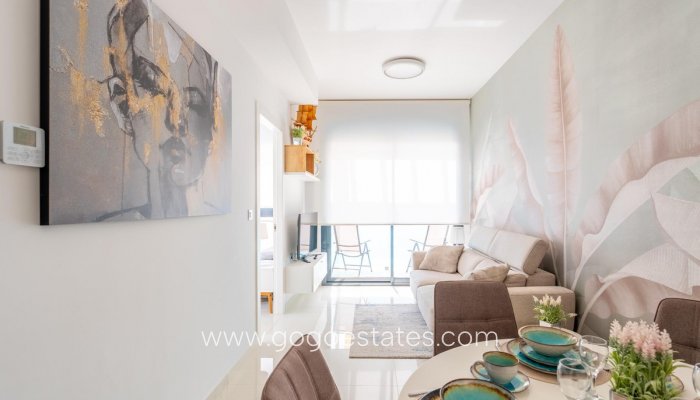 Te koop - Appartement - Appartement op de middelste verdieping - Torrevieja - Torrevieja Centro