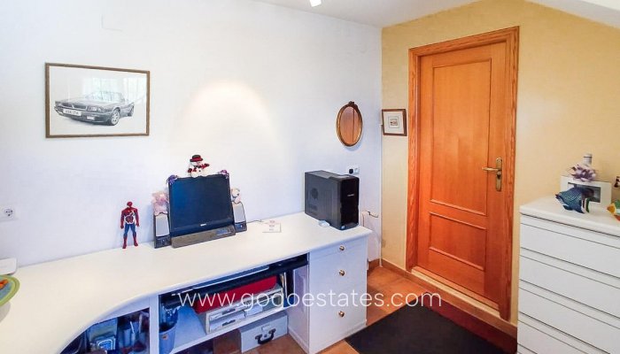 Te koop - Huis - Vrijstaande Villa - La Nucía - La Nucia Centro