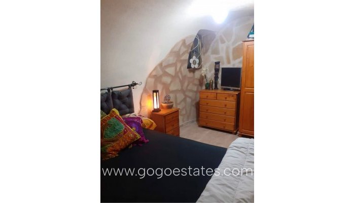 Te koop - Huis - Grotwoning - Alicante - Alcoraya