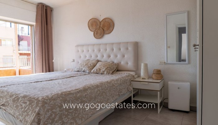 Te koop - Appartement - Appartement op de middelste verdieping - Orihuela - Punta Prima