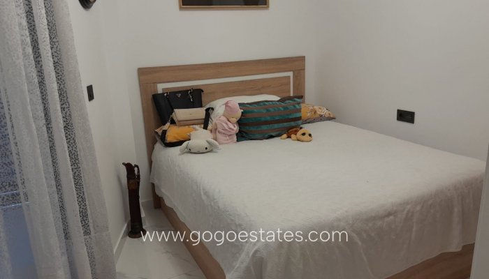 Te koop - Appartement - Appartement op de middelste verdieping - Torrevieja - Torrevieja Centro